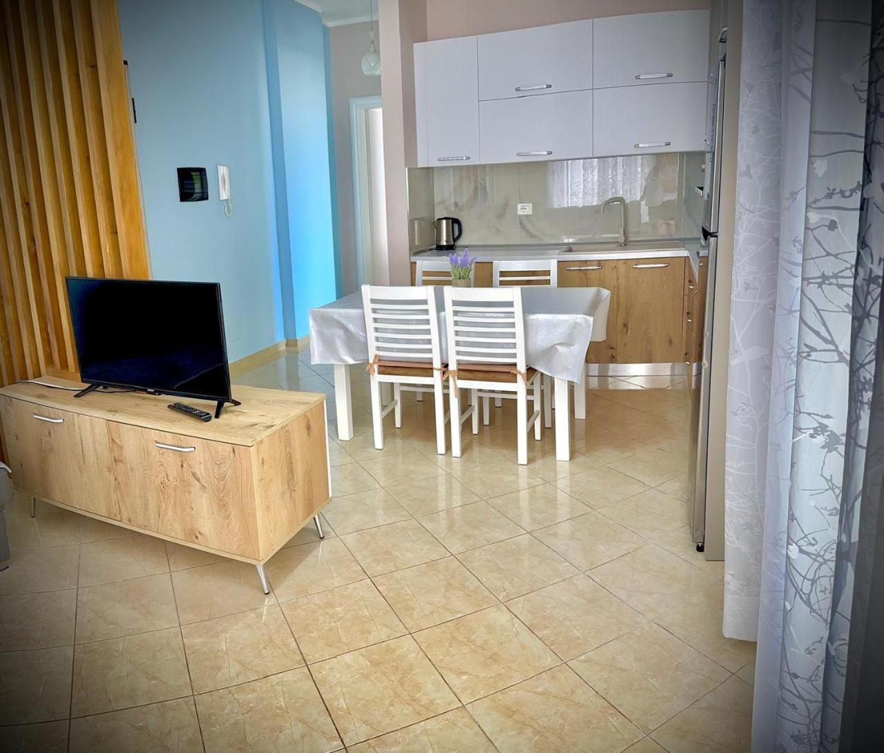 Endy Apartaments Orikum Exterior foto